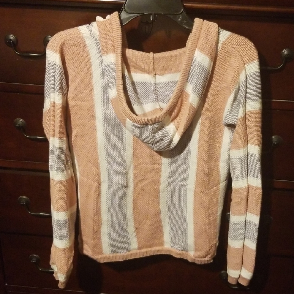 Sweater - Picture 2 of 3